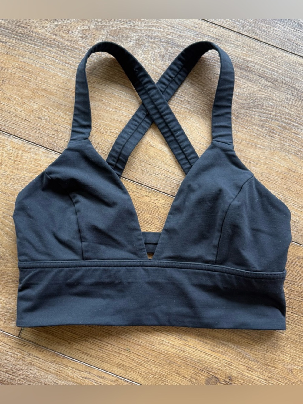 Lululemon black sports bra